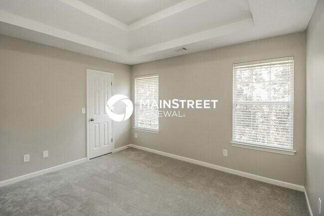 Building Photo - 4 Bedroom Pet-Friendly Home in Ellenwood, GA with Main Street Renewal