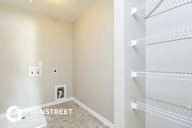 Building Photo - 301 Collington Dr