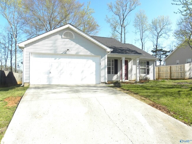 Building Photo - 258 Mountain Creek Dr