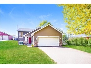 Building Photo - 1525 Independence Ave N