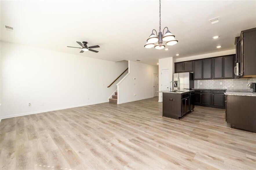 Building Photo - 4950 Elm Brook Dr