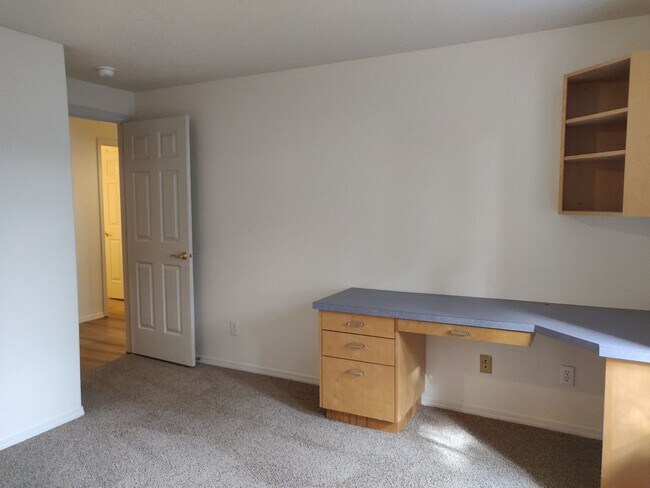 Building Photo - Spacious and charming, this two-story 4 be...