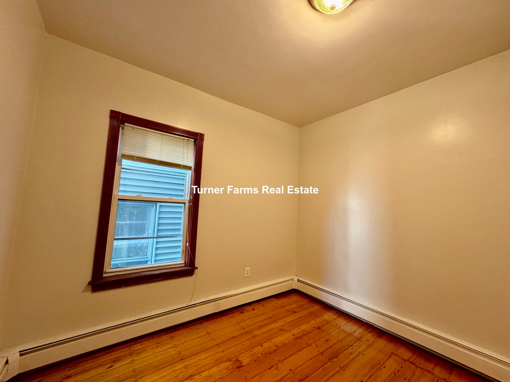 Building Photo - 19 Monmouth St