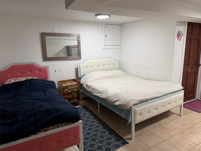 Building Photo - 190-56 103rd Ave