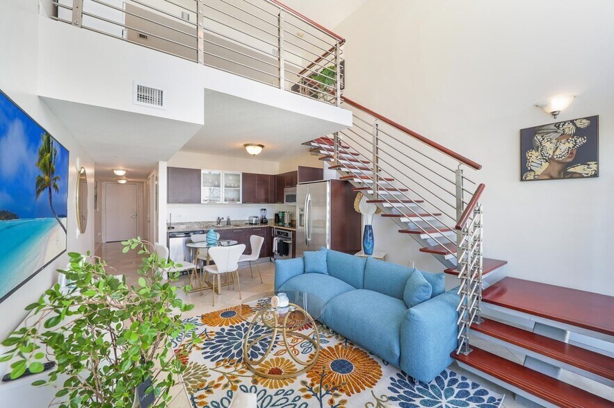 Building Photo - 41 SE 5th St