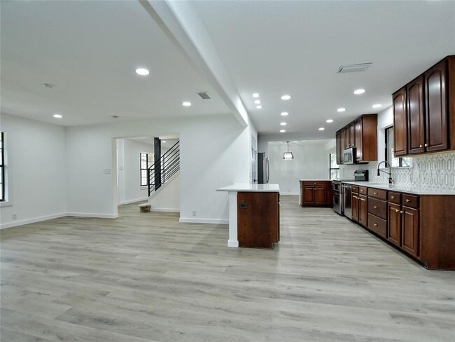 Building Photo - 307 Copperleaf Rd