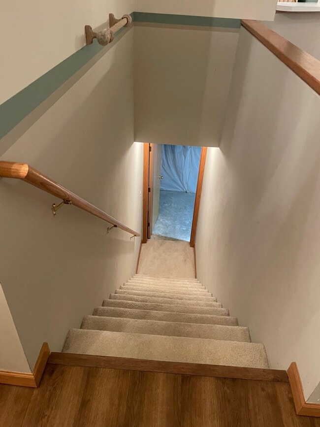 Building Photo - 1221 Alex Way