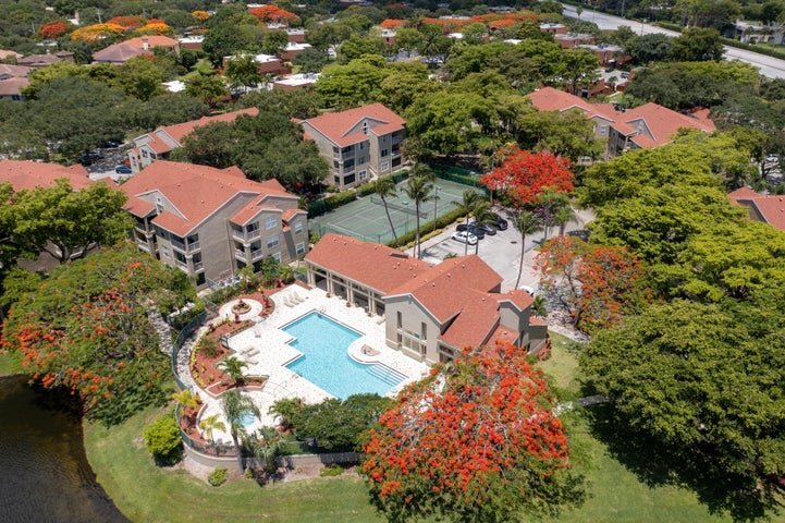 Building Photo - 1740 Palm Cove Blvd