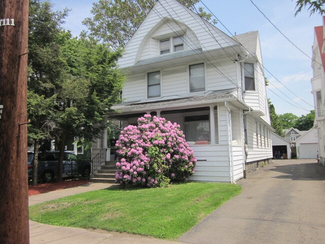 92 1/2 Walnut Street - 92 Walnut St