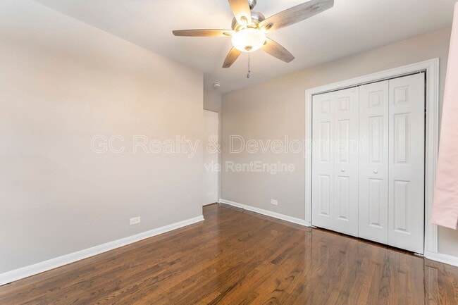 Building Photo - 810 W Dresser Dr