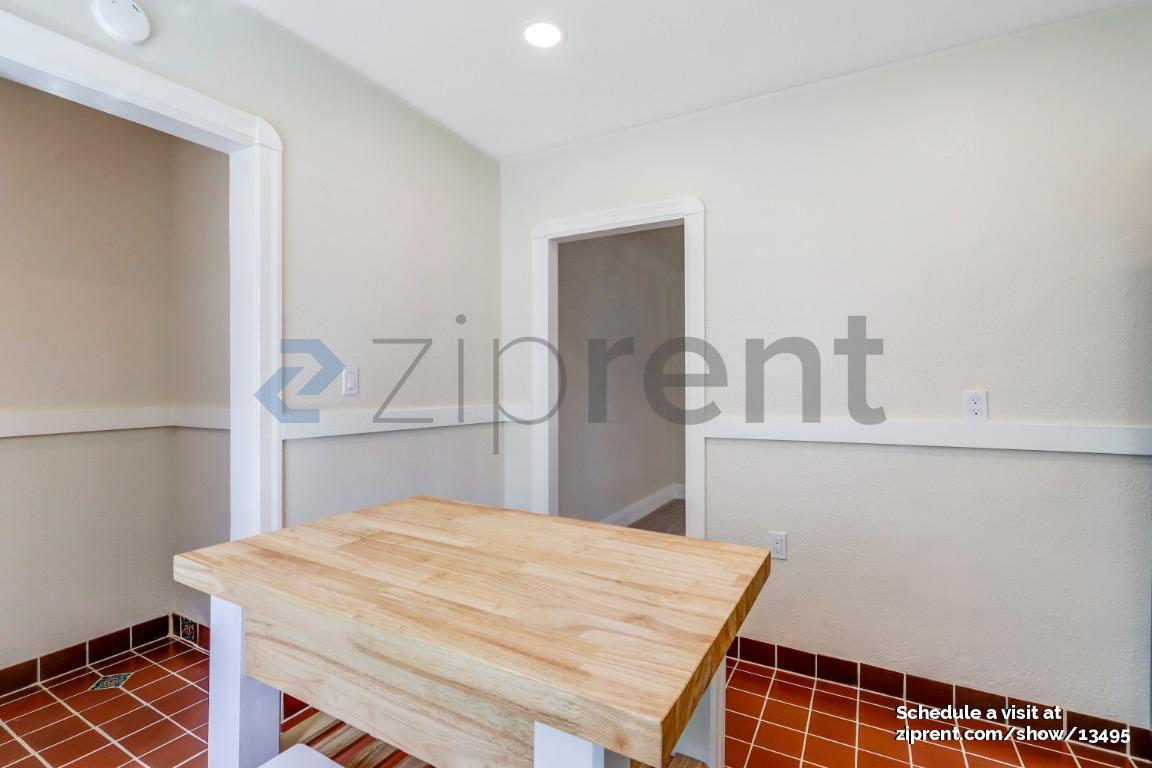 Building Photo - 403 7th Ave