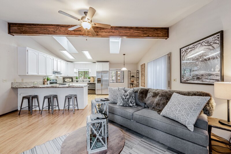 Building Photo - 5603 Sierra Springs Dr
