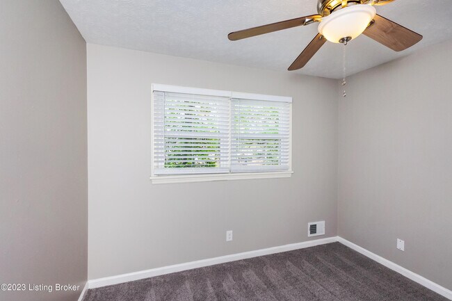 Building Photo - 9607 Walnutwood Way