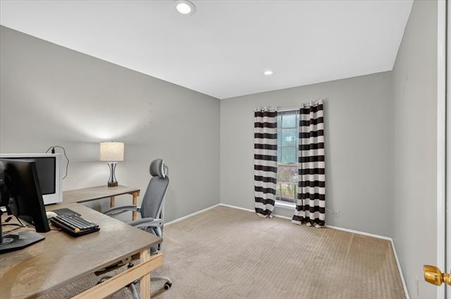 Building Photo - 3325 High Plateau Dr