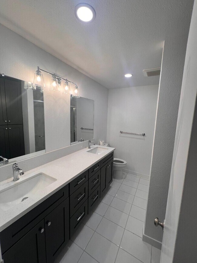 Building Photo - 3604 W Estates Ln