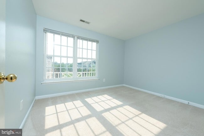 Building Photo - 42724 Rolling Rock Square
