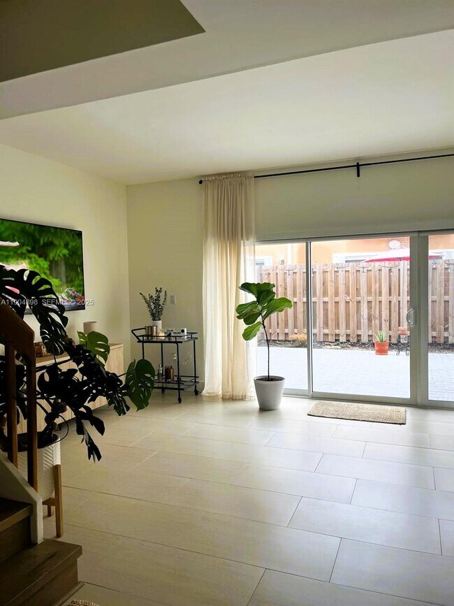 Building Photo - 14305 SW 57th Ln