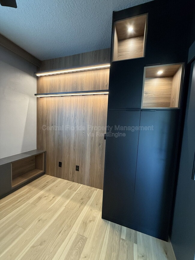 Building Photo - 3615 Voyager Ln