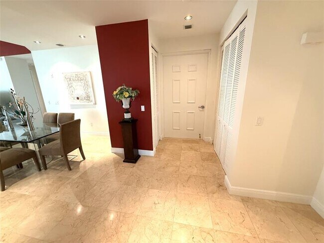 Building Photo - 3210 NE 5th St