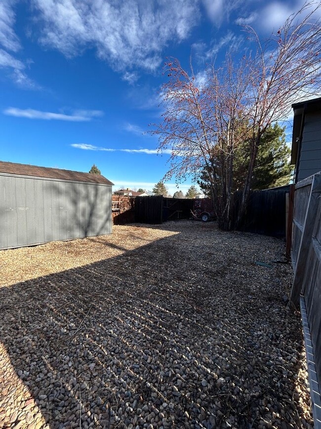 Building Photo - Stunning 4 BR/2 BA Morrison Home!!