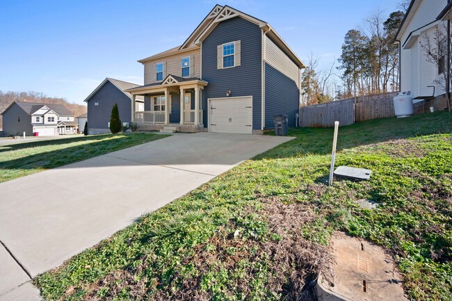 Building Photo - 1385 Sussex Dr