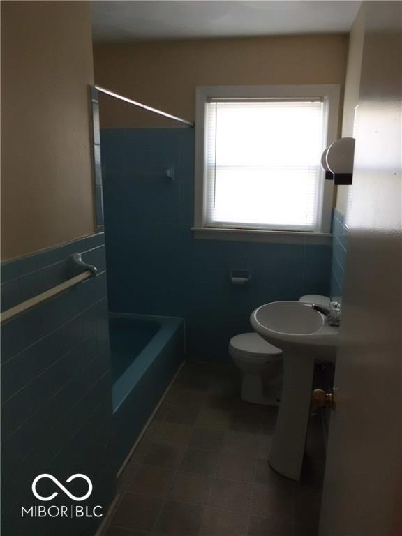 Building Photo - 3602 N Layman Ave