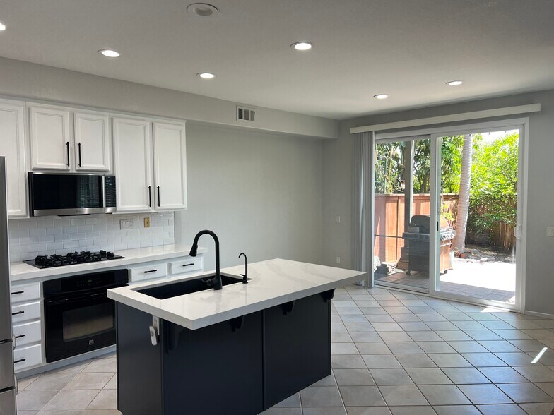 Building Photo - 1757 Verdin Ct