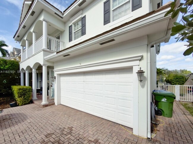 Building Photo - 1317 SW 23rd St