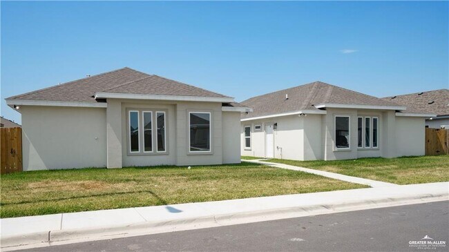 Building Photo - 33 Puffin Ave