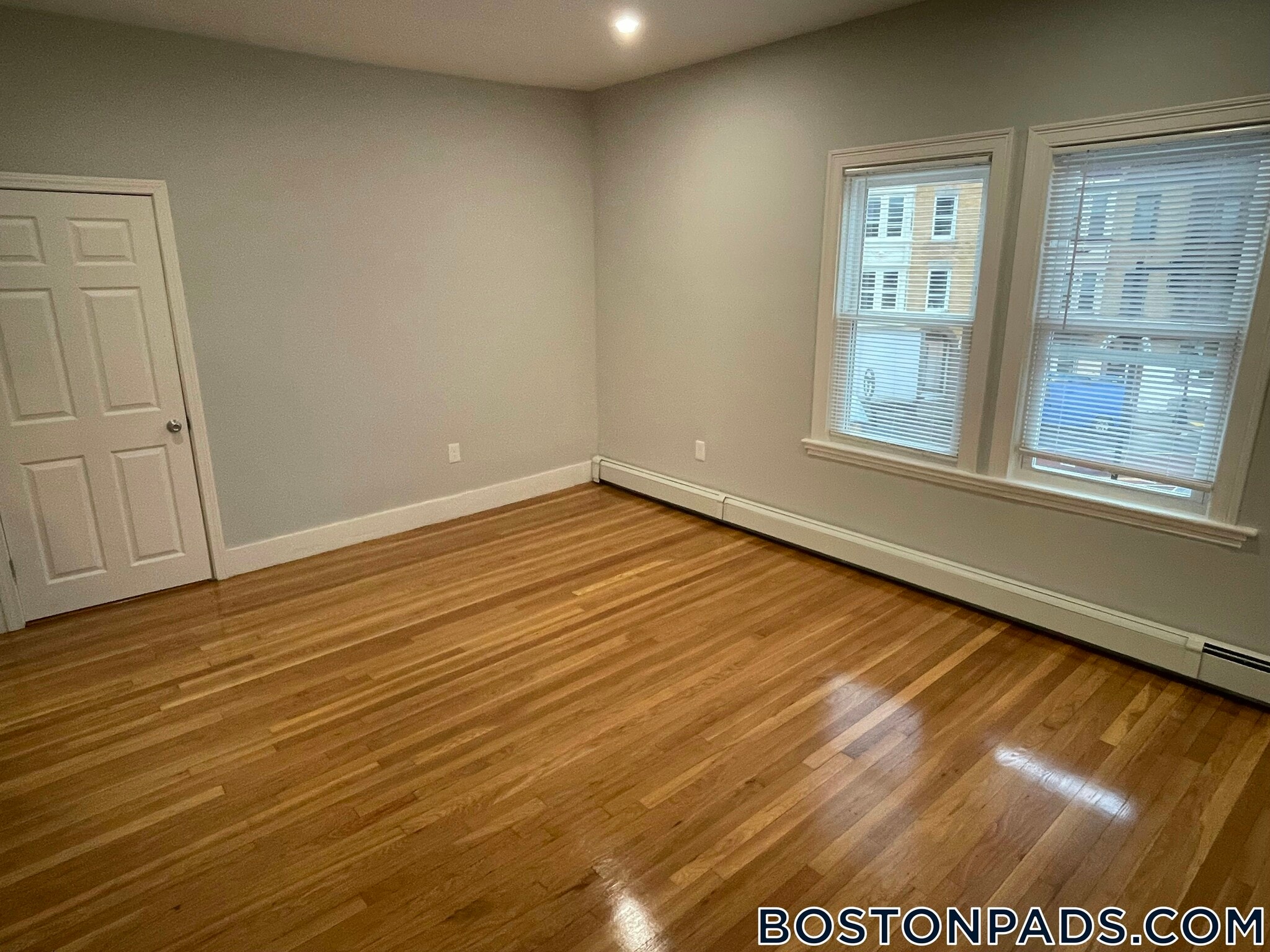 Building Photo - 1922 Columbus Ave