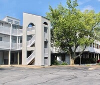 Building Photo - For Rent! Right on the Lynnhaven Inlet!