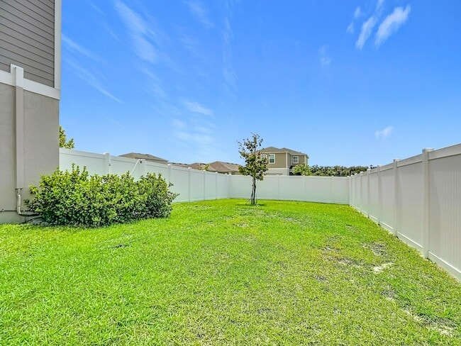 Building Photo - 1504 Hummingbird Rd