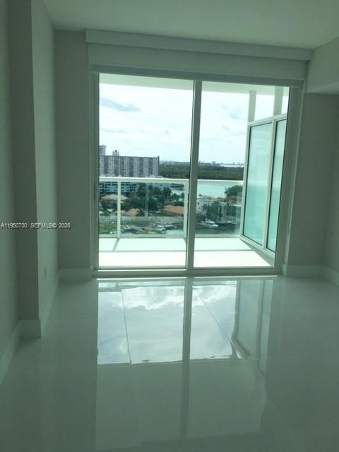 Building Photo - 400 Sunny Isles Blvd