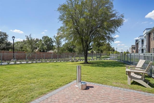 Building Photo - 4700 W Spring Creek Pkwy