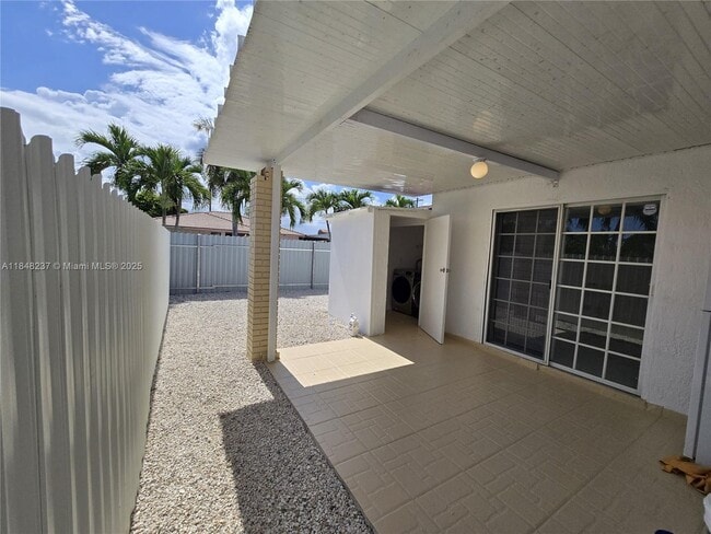 Building Photo - 13470 SW 24th St