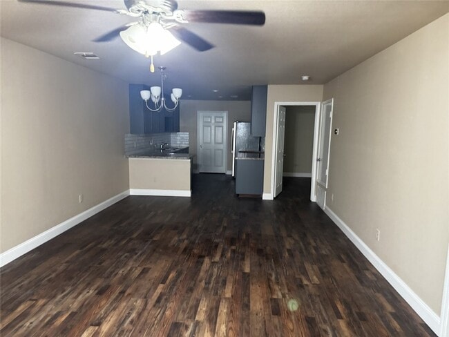 Building Photo - 5608 Humbert Ave