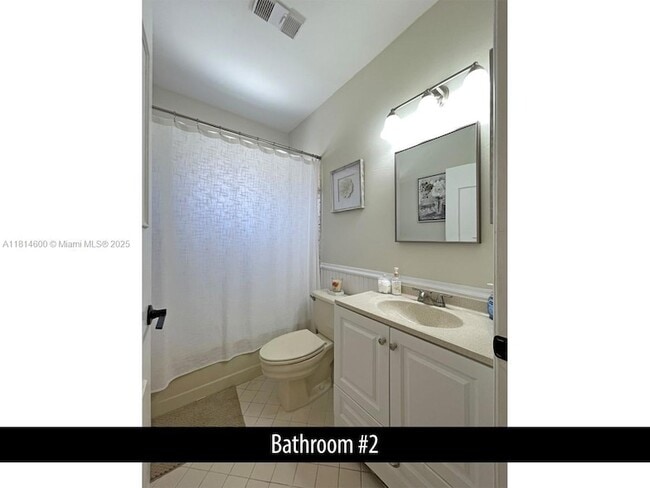 Building Photo - 6735 Via Regina