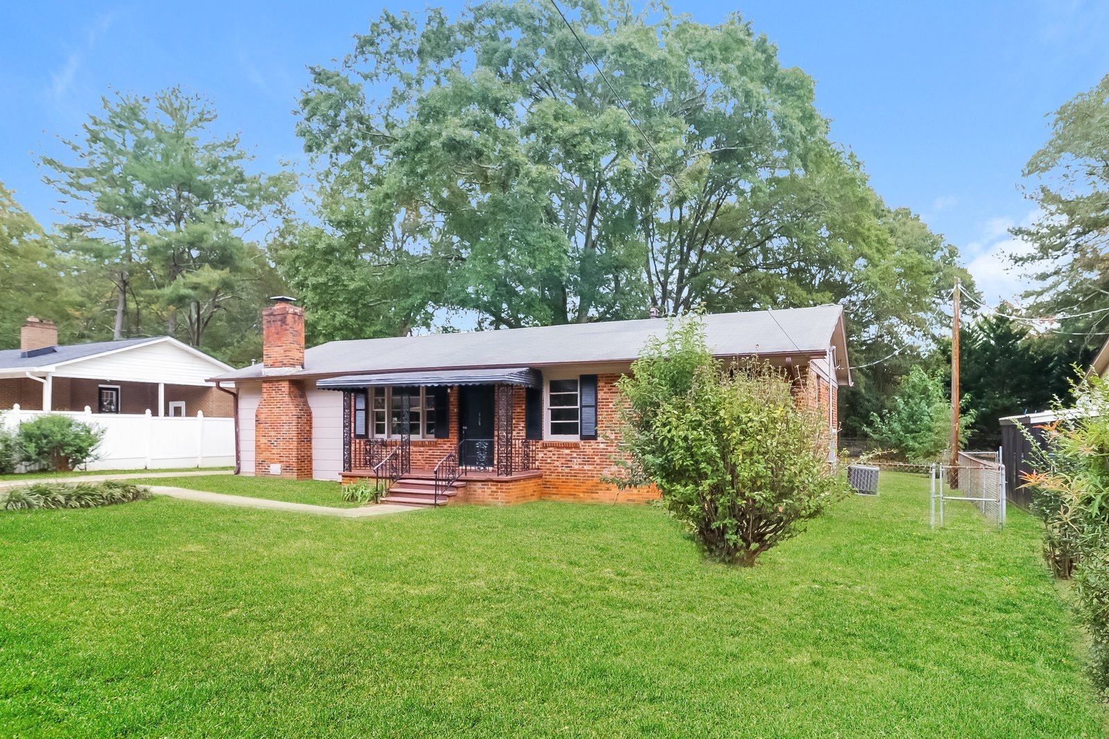 Building Photo - 105 Carver St