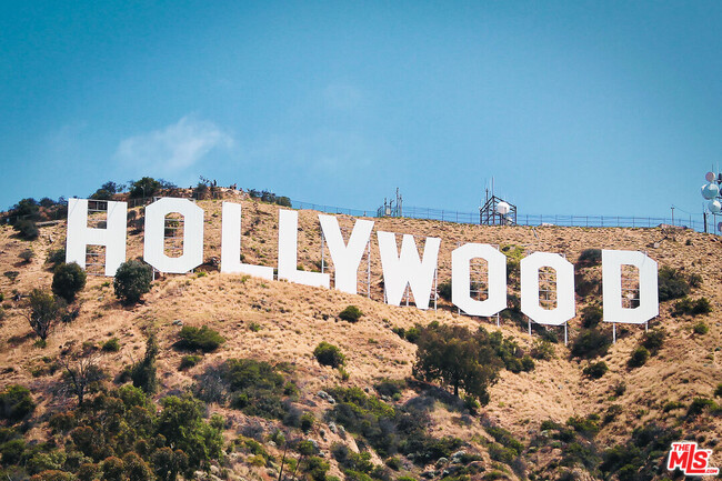 Building Photo - 6250 Hollywood Blvd