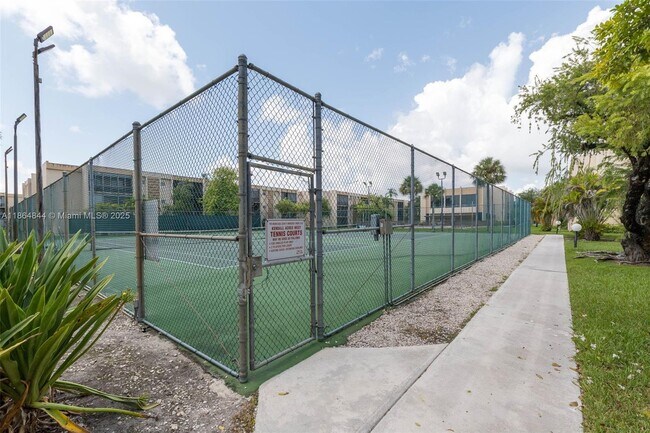 Building Photo - 8401 SW 107th Ave