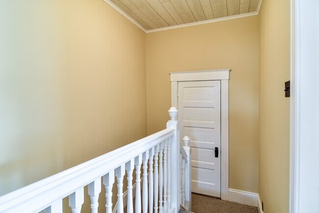 Building Photo - 57 Coburn Ave