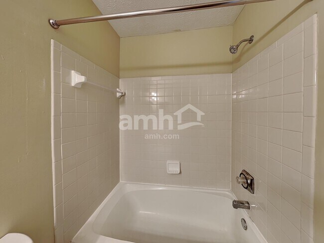 Building Photo - 3300 Darby Glen Blvd