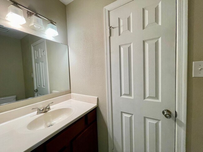 Building Photo - 4312 Glen Willow Ct