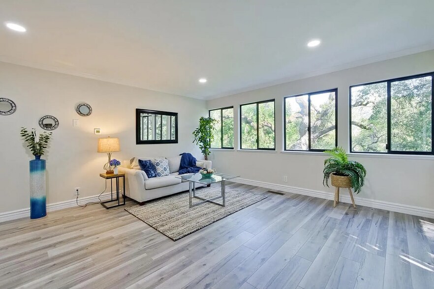 living Room - 17040 Holiday Dr
