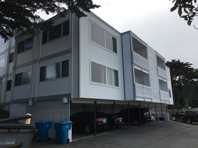 Building Photo - 122 Hilton Ln