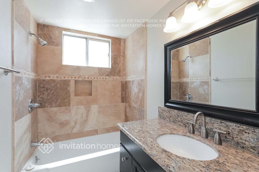 Building Photo - 6091 Mirada Pl