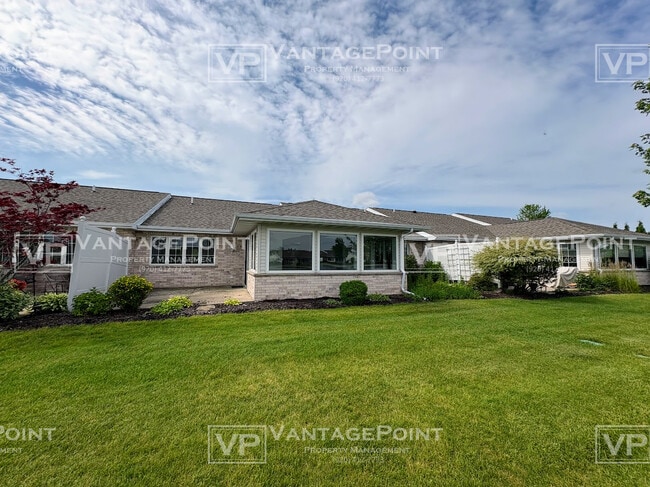Building Photo - 1684 Twin Lakes Cir