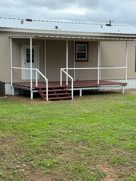 Building Photo - 602 SW 21st St