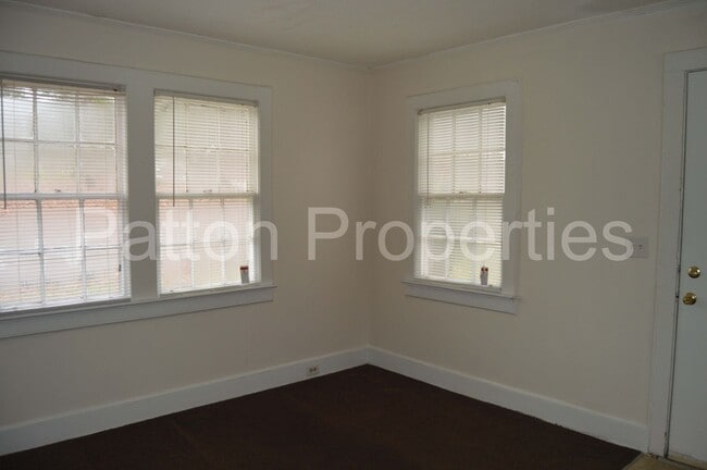 Building Photo - 1401 Kinderway &amp; 4300-4302 Wentworth -...