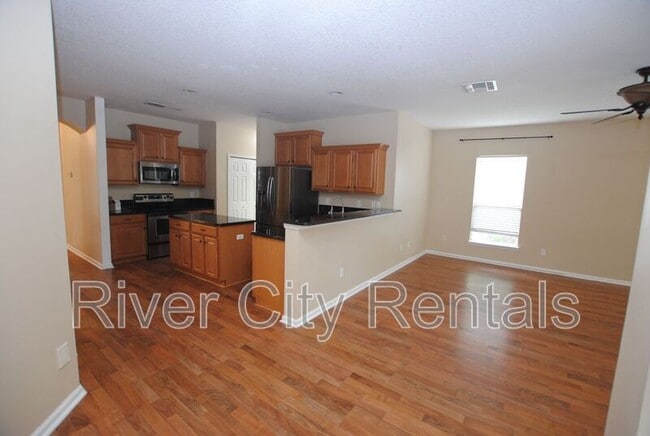 Building Photo - 3022 Piedmont Manor Dr